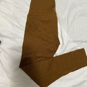 Prana Women’s Ribbed Leggings with Side Pockets